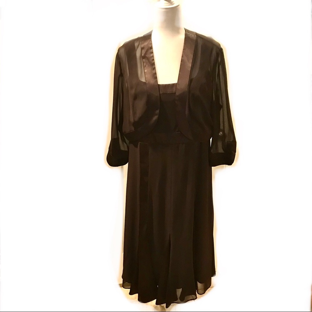 David’s Bridal Formal Dress & Shoulder Cover